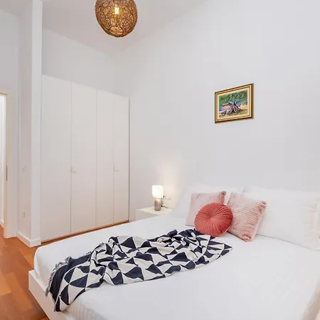 Lamaison Lägenhet *